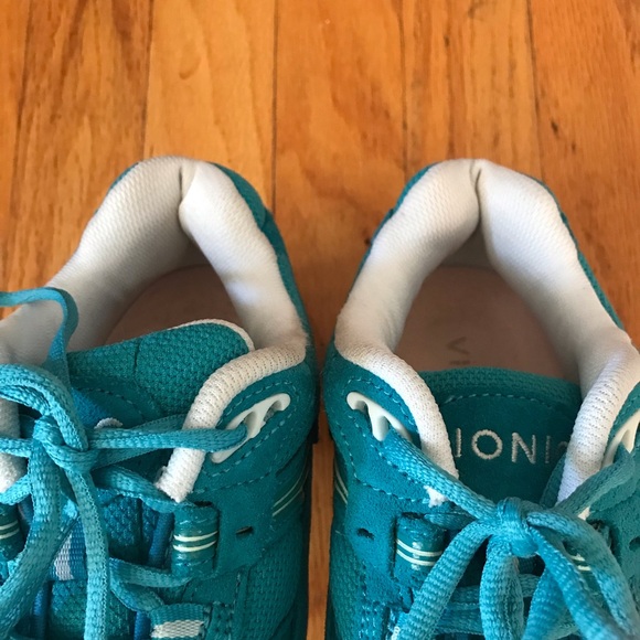 Vionic 23 Walk in Teal Suede Size 6 - Picture 8 of 8